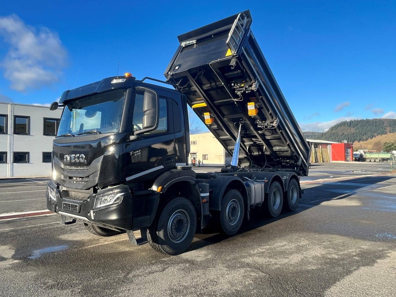 Iveco T-WAY, 410, 8x4, Sklápač S2 BORDMATIC - قلابات: صور 2 Iveco T-WAY, 410, 8x4, Sklápač S2 BORDMATIC - قلابات: صور 2