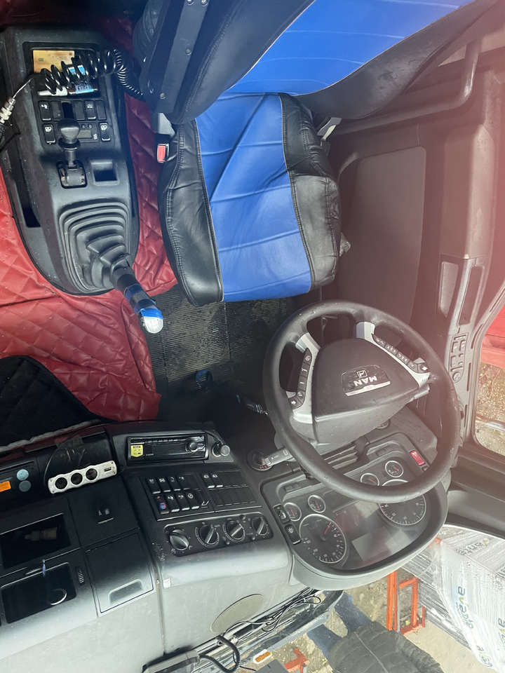 MAN TGA18.440 Euro 4 - شاحنة جرار: صور 4 MAN TGA18.440 Euro 4 - شاحنة جرار: صور 4