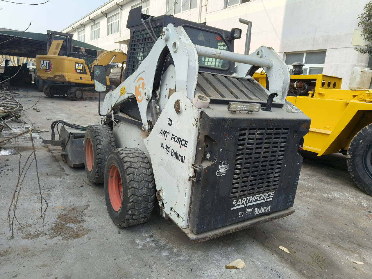 BOBCAT s18 - شيول صغير: صور 3 BOBCAT s18 - شيول صغير: صور 3