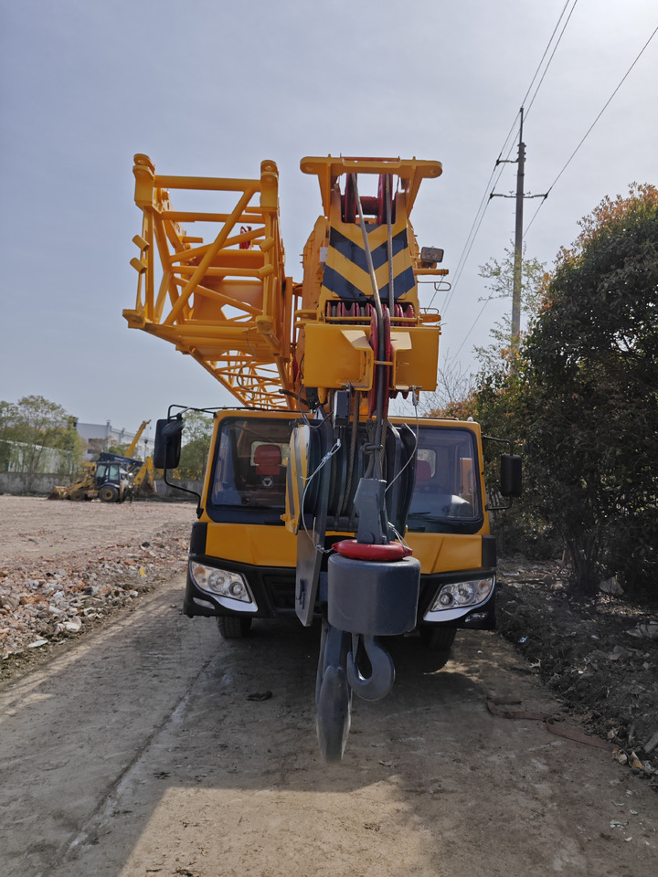 XCMG QY50K 50T Used Truck Crane - موبايل كرين: صور 4 XCMG QY50K 50T Used Truck Crane - موبايل كرين: صور 4