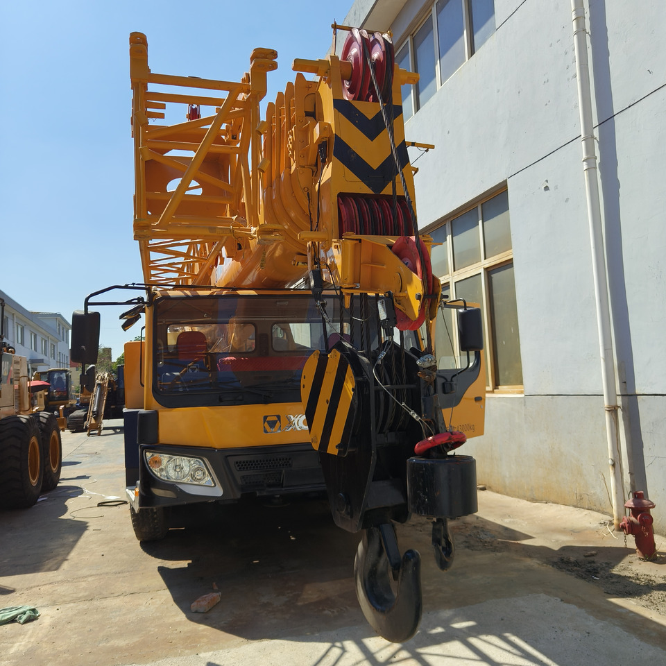 XCMG QY70K - موبايل كرين: صور 3 XCMG QY70K - موبايل كرين: صور 3