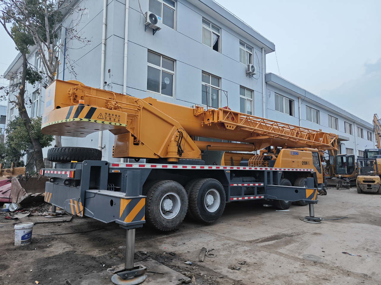 موبايل كرين XCMG QY80K 80T TRUCK CRANE: صور 9
