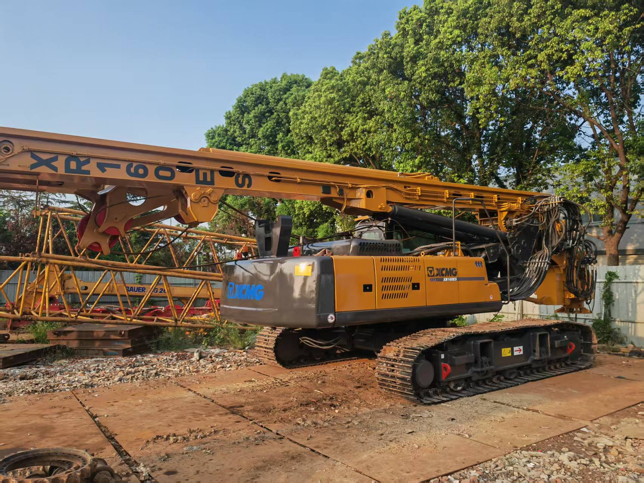 XCMG Rotary Drill XR160E XR160ES Crawler Drill Rig - آلة حفر: صور 3 XCMG Rotary Drill XR160E XR160ES Crawler Drill Rig - آلة حفر: صور 3