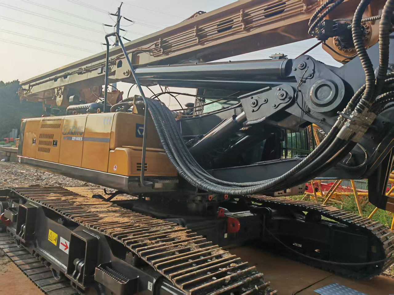 XCMG Rotary Drill XR160E XR160ES Crawler Drill Rig - آلة حفر: صور 2 XCMG Rotary Drill XR160E XR160ES Crawler Drill Rig - آلة حفر: صور 2