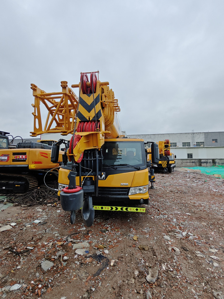 XCMG XCT50 Used Crane - موبايل كرين: صور 3 XCMG XCT50 Used Crane - موبايل كرين: صور 3