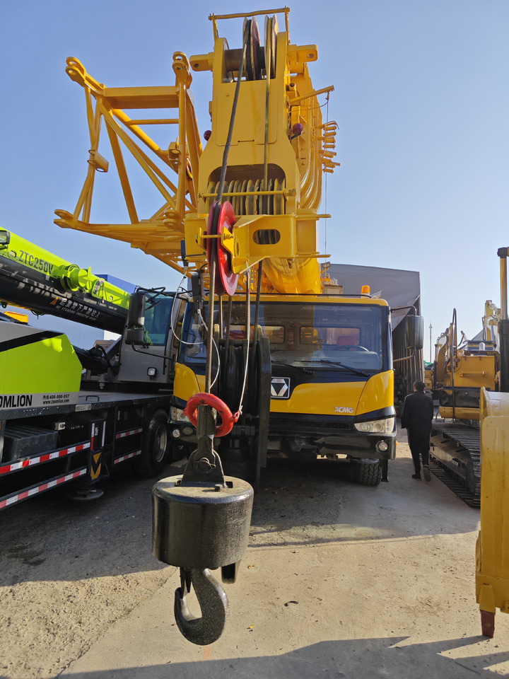 XCMG XCT80 - موبايل كرين: صور 1 XCMG XCT80 - موبايل كرين: صور 1