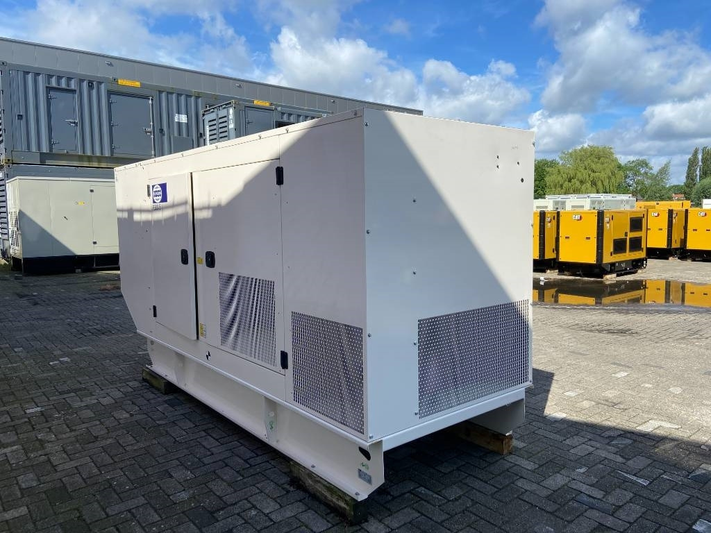 FG Wilson P300-5 - 300 kVA Genset - DPX-16015 - مجموعة المولدات: صور 2 FG Wilson P300-5 - 300 kVA Genset - DPX-16015 - مجموعة المولدات: صور 2