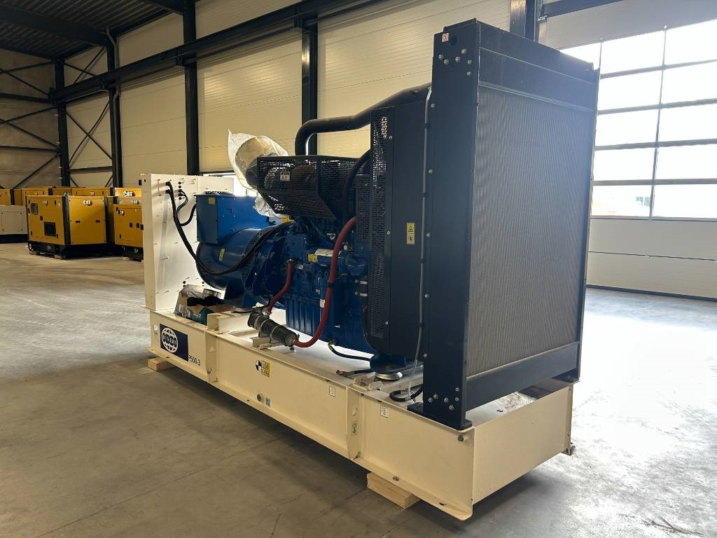 FG Wilson P550-3 - 550 kVA Open Genset - DPX-16020-O - مجموعة المولدات: صور 3 FG Wilson P550-3 - 550 kVA Open Genset - DPX-16020-O - مجموعة المولدات: صور 3