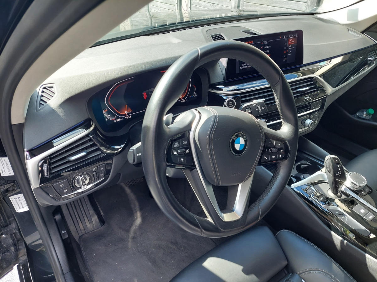 BMW 530I XDRIVE KOMBI - سيارة: صور 5 BMW 530I XDRIVE KOMBI - سيارة: صور 5