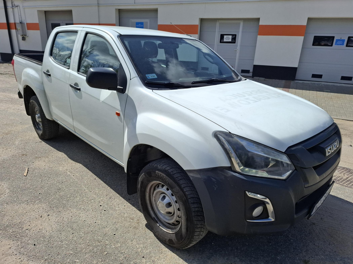 ISUZU D-MAX PICK-UP - شاحنة البيك أب: صور 1 ISUZU D-MAX PICK-UP - شاحنة البيك أب: صور 1