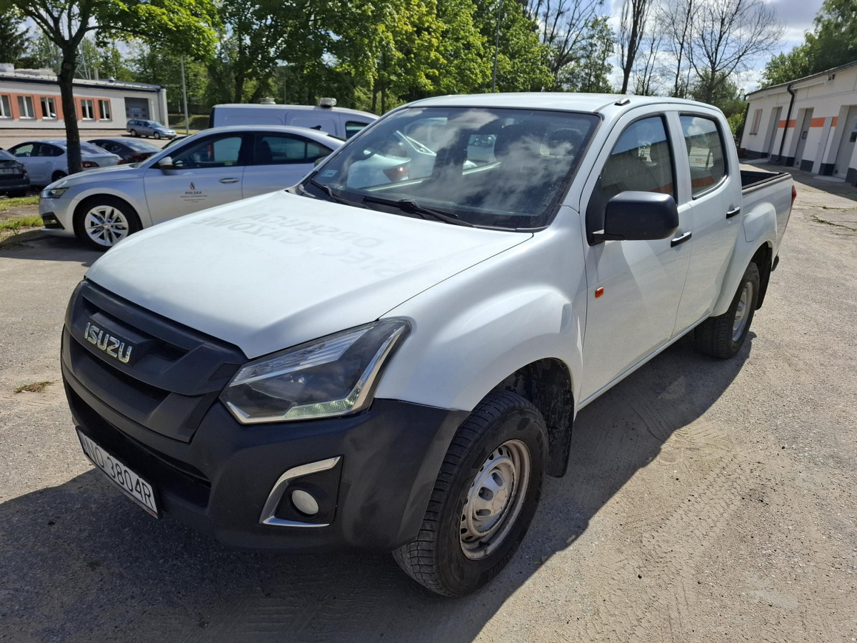 ISUZU D-MAX PICK-UP - شاحنة البيك أب: صور 2 ISUZU D-MAX PICK-UP - شاحنة البيك أب: صور 2