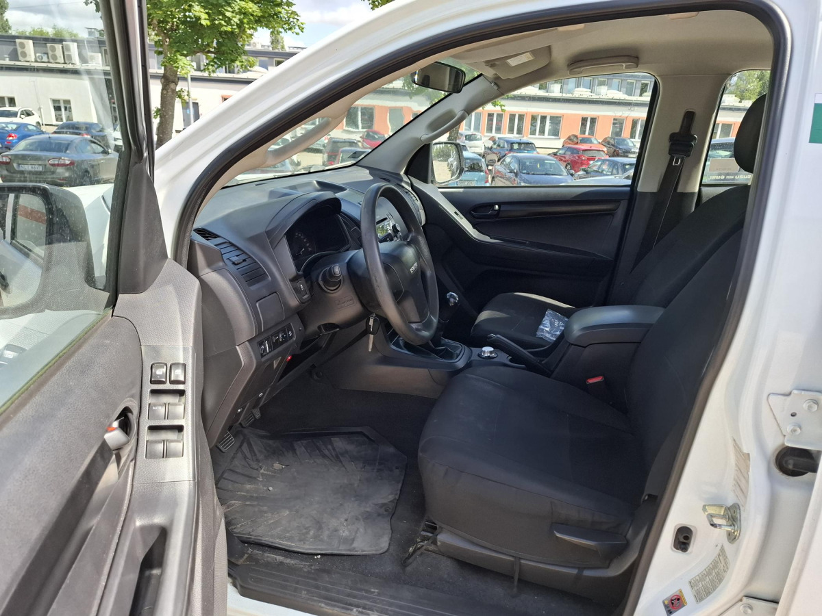 ISUZU D-MAX PICK-UP - شاحنة البيك أب: صور 5 ISUZU D-MAX PICK-UP - شاحنة البيك أب: صور 5
