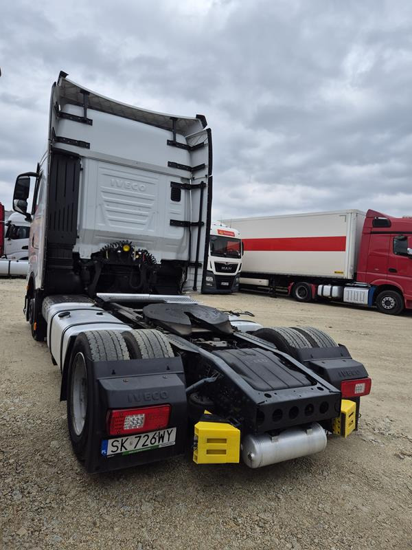 IVECO AS440ST/FP LT CIĄGNIK SIODŁOWY - شاحنة جرار: صور 5 IVECO AS440ST/FP LT CIĄGNIK SIODŁOWY - شاحنة جرار: صور 5