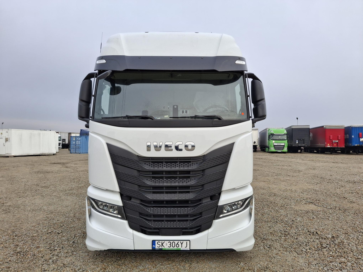 IVECO AS440ST/FP LT CIĄGNIK SIODŁOWY - شاحنة جرار: صور 3 IVECO AS440ST/FP LT CIĄGNIK SIODŁOWY - شاحنة جرار: صور 3