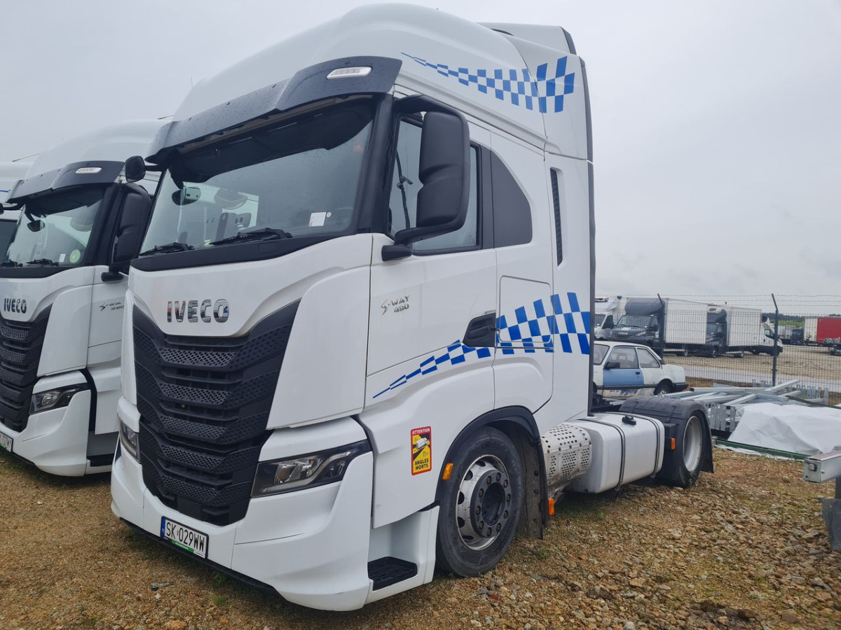 IVECO AS440ST/FP LT CIĄGNIK SIODŁOWY - شاحنة جرار: صور 3 IVECO AS440ST/FP LT CIĄGNIK SIODŁOWY - شاحنة جرار: صور 3