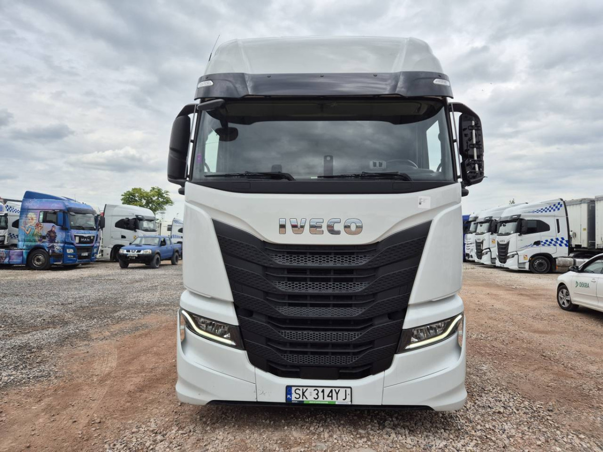 IVECO AS440ST/FP LT CIĄGNIK SIODŁOWY - شاحنة جرار: صور 3 IVECO AS440ST/FP LT CIĄGNIK SIODŁOWY - شاحنة جرار: صور 3