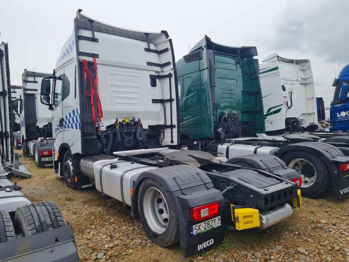 IVECO AS440ST/FP LT CIĄGNIK SIODŁOWY - شاحنة جرار: صور 3 IVECO AS440ST/FP LT CIĄGNIK SIODŁOWY - شاحنة جرار: صور 3