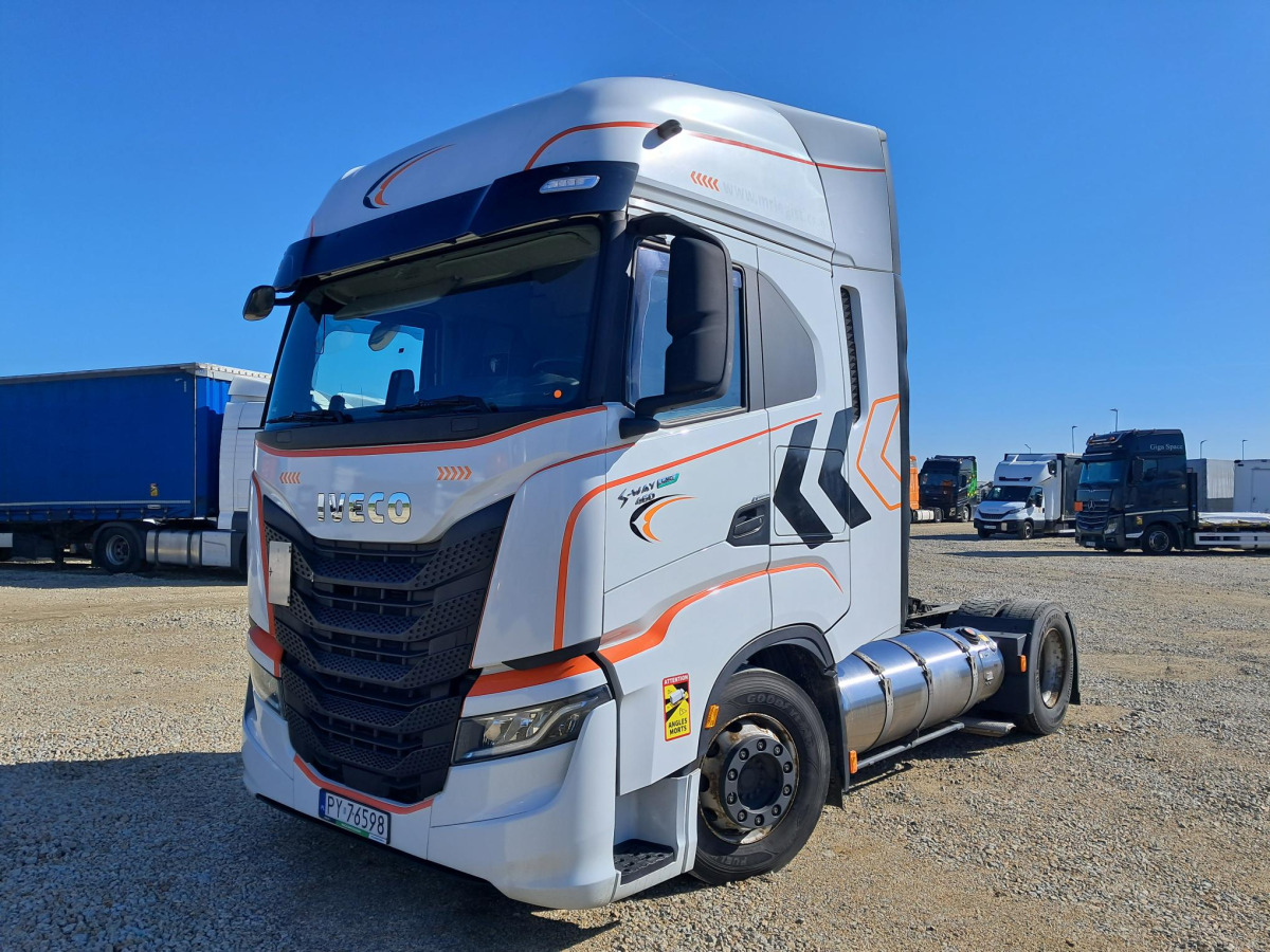IVECO AS440ST/FP LT LNG CIĄGNIK SIODŁOWY - شاحنة جرار: صور 3 IVECO AS440ST/FP LT LNG CIĄGNIK SIODŁOWY - شاحنة جرار: صور 3