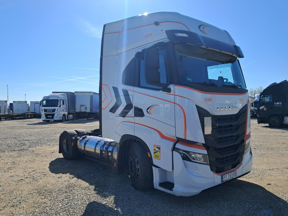 IVECO AS440ST/FP LT LNG CIĄGNIK SIODŁOWY - شاحنة جرار: صور 1 IVECO AS440ST/FP LT LNG CIĄGNIK SIODŁOWY - شاحنة جرار: صور 1