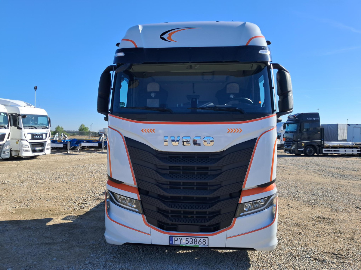 IVECO AS440ST/FP LT LNG CIĄGNIK SIODŁOWY - شاحنة جرار: صور 2 IVECO AS440ST/FP LT LNG CIĄGNIK SIODŁOWY - شاحنة جرار: صور 2