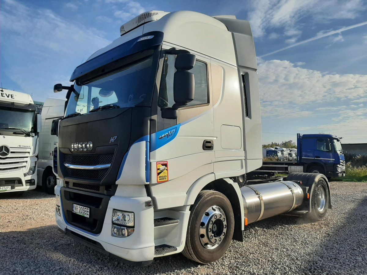 IVECO AS440ST/P LNG CIĄGNIK SIODŁOWY - شاحنة جرار: صور 2 IVECO AS440ST/P LNG CIĄGNIK SIODŁOWY - شاحنة جرار: صور 2