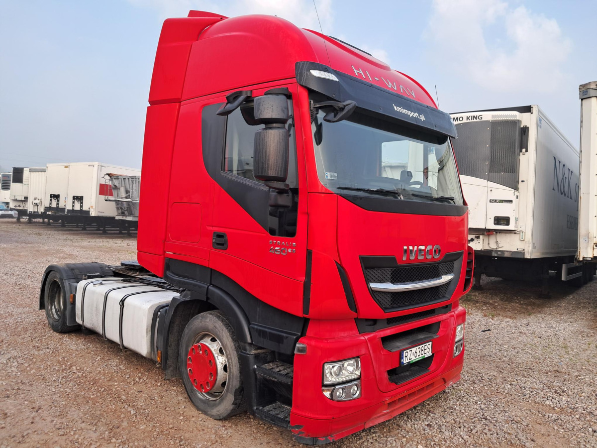IVECO AS440T/FP-LT CIĄGNIK SIODŁOWY - شاحنة جرار: صور 1 IVECO AS440T/FP-LT CIĄGNIK SIODŁOWY - شاحنة جرار: صور 1