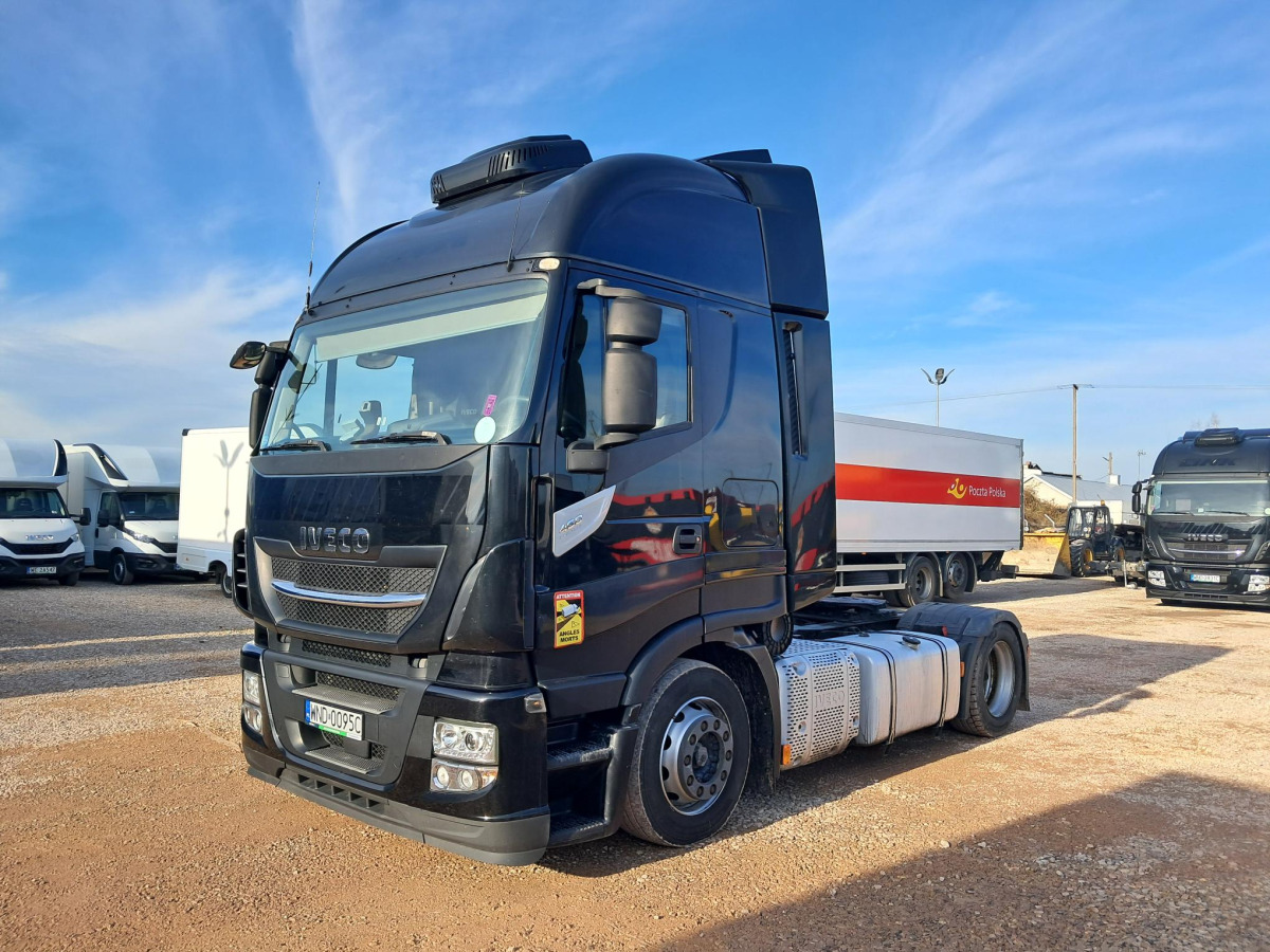 IVECO AS440T/ FP LT CIĄGNIK SIODŁOWY - شاحنة جرار: صور 2 IVECO AS440T/ FP LT CIĄGNIK SIODŁOWY - شاحنة جرار: صور 2