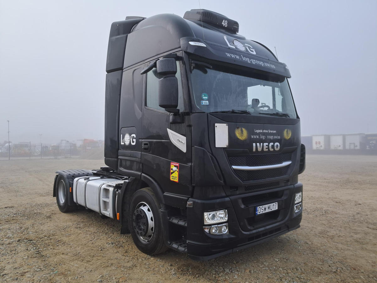 IVECO AS440T/P CIĄGNIK SIODŁOWY - شاحنة جرار: صور 1 IVECO AS440T/P CIĄGNIK SIODŁOWY - شاحنة جرار: صور 1