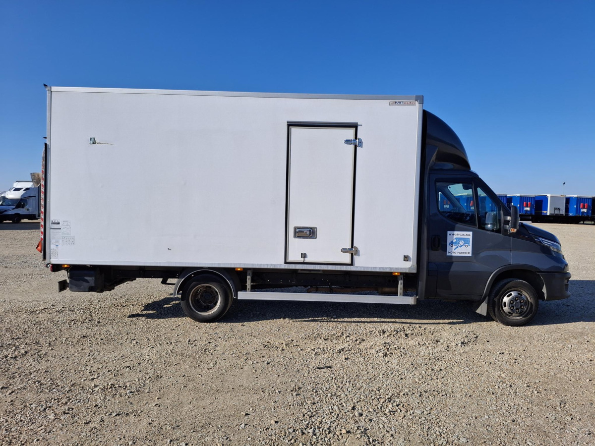 IVECO DAILY 50C18 KONTENER Z WINDĄ - بصندوق مغلق شاحنة: صور 4 IVECO DAILY 50C18 KONTENER Z WINDĄ - بصندوق مغلق شاحنة: صور 4