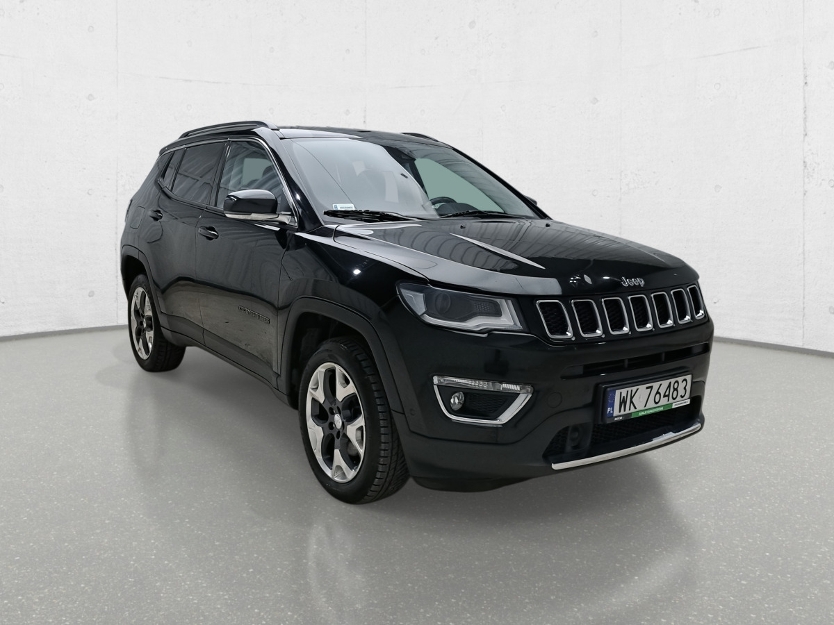 JEEP COMPASS SUV - سيارة دفع رباعي: صور 2 JEEP COMPASS SUV - سيارة دفع رباعي: صور 2