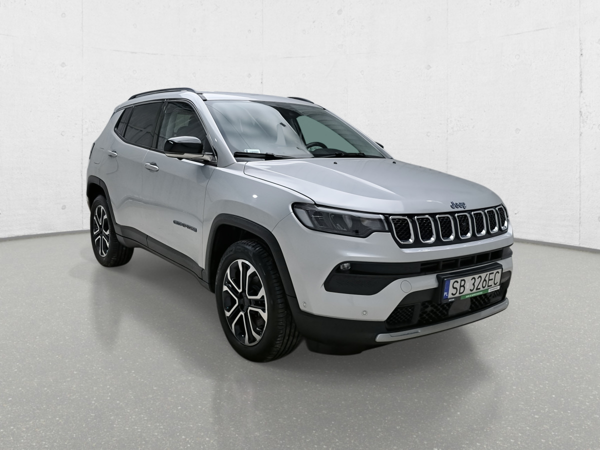 JEEP COMPASS SUV - سيارة دفع رباعي: صور 2 JEEP COMPASS SUV - سيارة دفع رباعي: صور 2