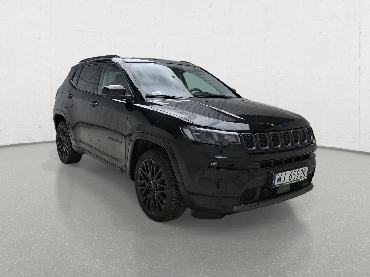 JEEP COMPASS SUV - سيارة دفع رباعي: صور 2 JEEP COMPASS SUV - سيارة دفع رباعي: صور 2