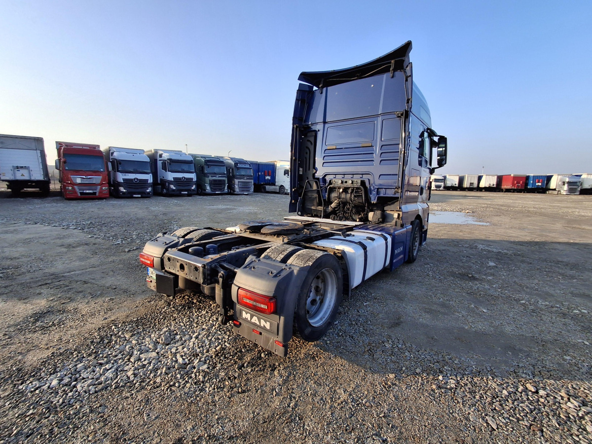 MAN TGX 18.500 CIĄGNIK SIODŁOWY - شاحنة جرار: صور 5 MAN TGX 18.500 CIĄGNIK SIODŁOWY - شاحنة جرار: صور 5