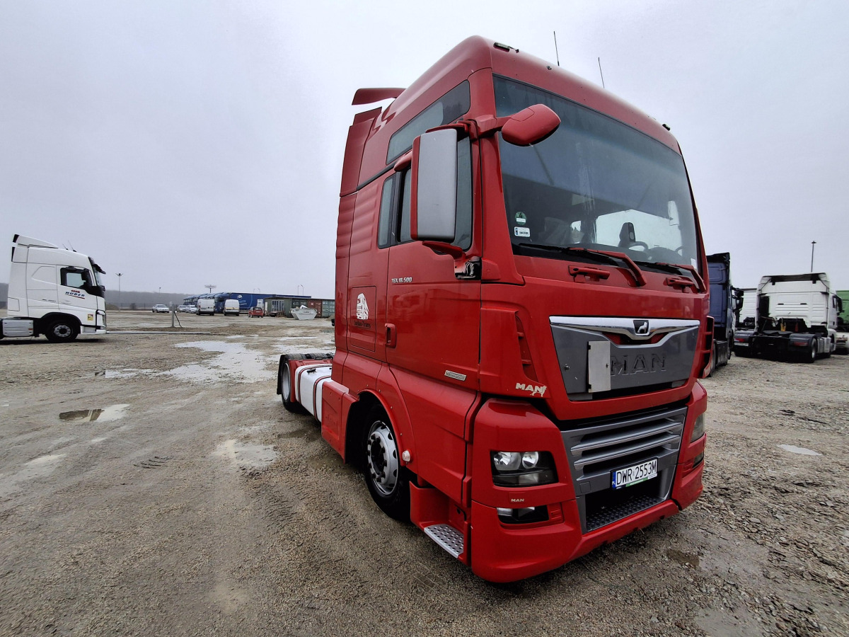 MAN TGX CIĄGNIK SIODŁOWY - شاحنة جرار: صور 1 MAN TGX CIĄGNIK SIODŁOWY - شاحنة جرار: صور 1