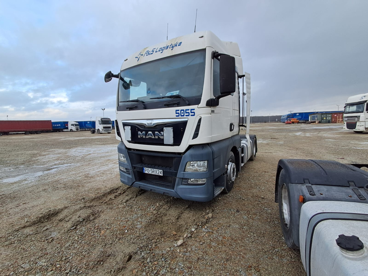 MAN TGX CIĄGNIK SIODŁOWY - شاحنة جرار: صور 2 MAN TGX CIĄGNIK SIODŁOWY - شاحنة جرار: صور 2