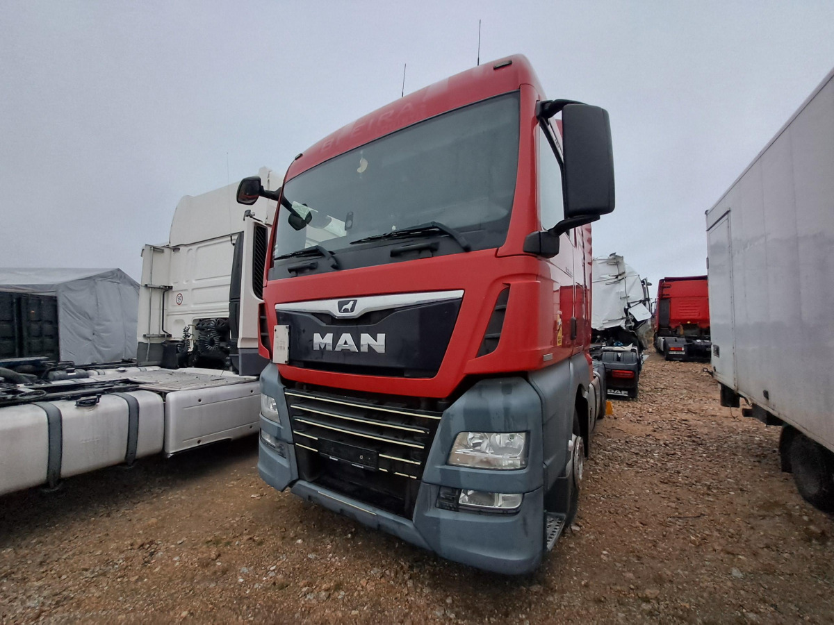 MAN TGX CIĄGNIK SIODŁOWY - شاحنة جرار: صور 2 MAN TGX CIĄGNIK SIODŁOWY - شاحنة جرار: صور 2
