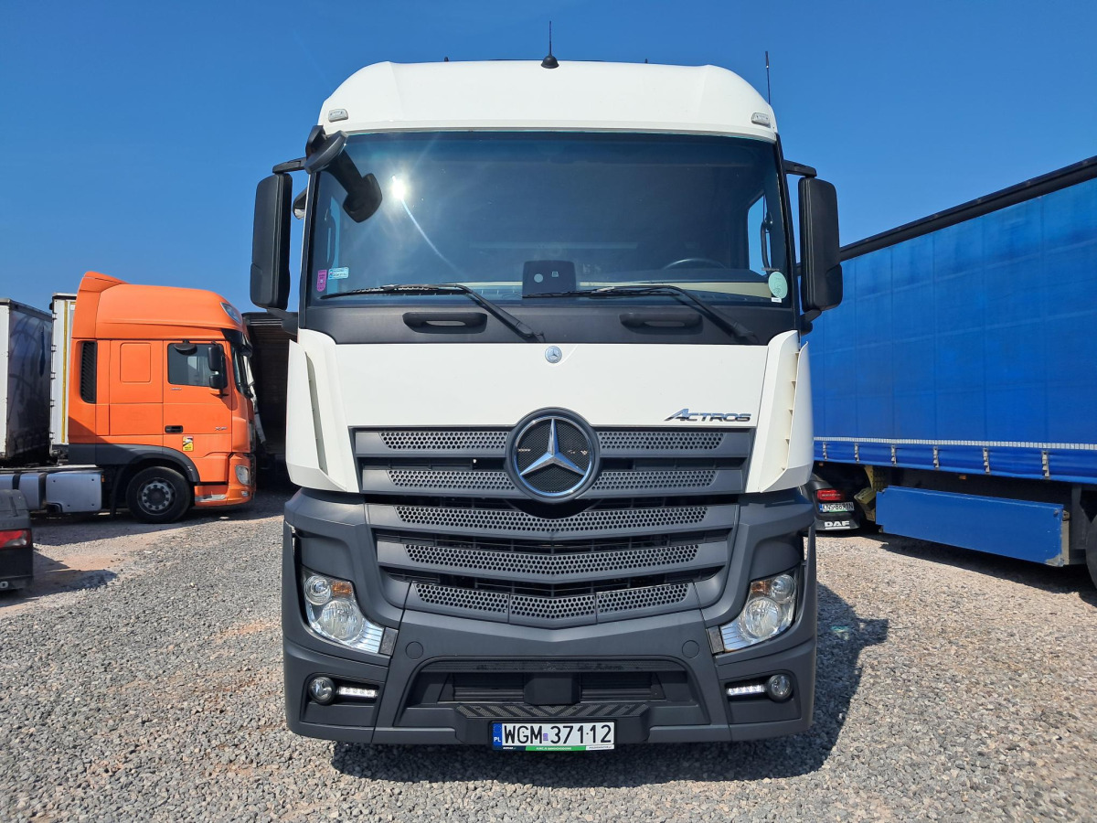 MERCEDES BENZ ACTROS CIĄGNIK SIODŁOWY - شاحنة جرار: صور 3 MERCEDES BENZ ACTROS CIĄGNIK SIODŁOWY - شاحنة جرار: صور 3