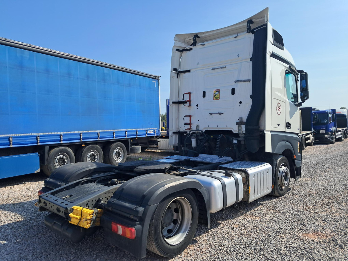 MERCEDES BENZ ACTROS CIĄGNIK SIODŁOWY - شاحنة جرار: صور 4 MERCEDES BENZ ACTROS CIĄGNIK SIODŁOWY - شاحنة جرار: صور 4