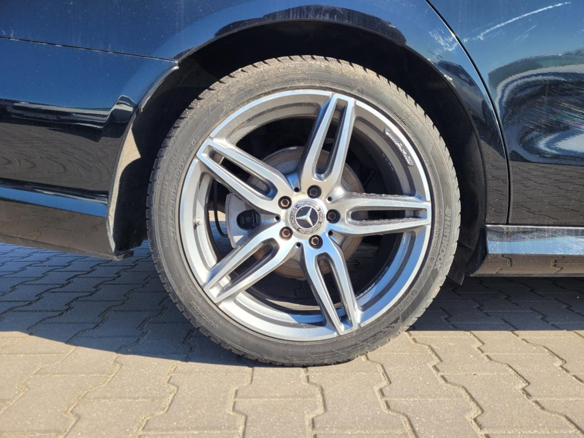 سيارة MERCEDES BENZ E 220 D 4MATIC SEDAN: صور 20