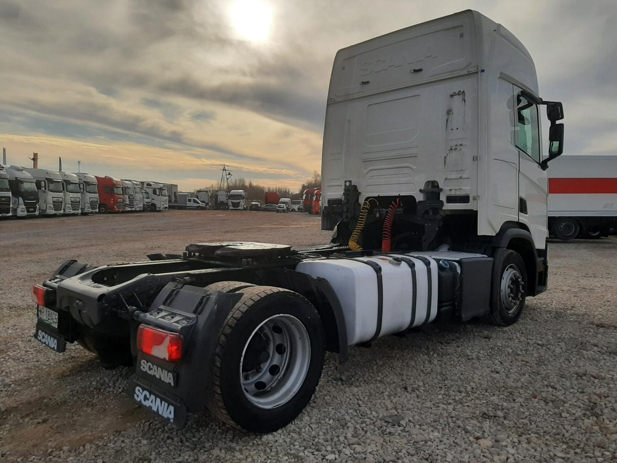SCANIA R450 CIĄGNIK SIODŁOWY - شاحنة جرار: صور 4 SCANIA R450 CIĄGNIK SIODŁOWY - شاحنة جرار: صور 4