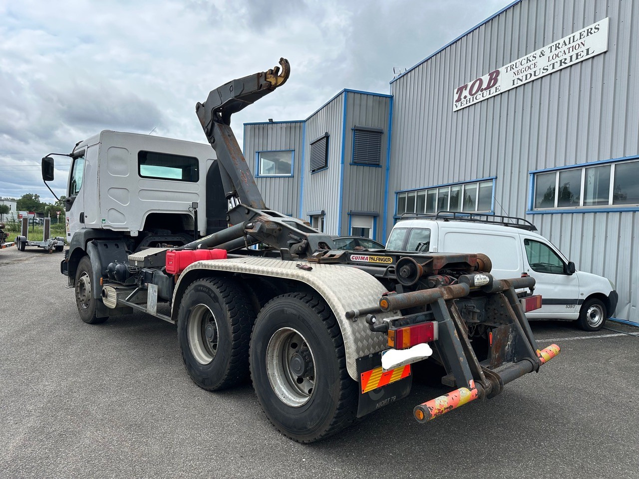 RENAULT KERAX 370 DCI - شاحنة ذات الخطاف: صور 2 RENAULT KERAX 370 DCI - شاحنة ذات الخطاف: صور 2