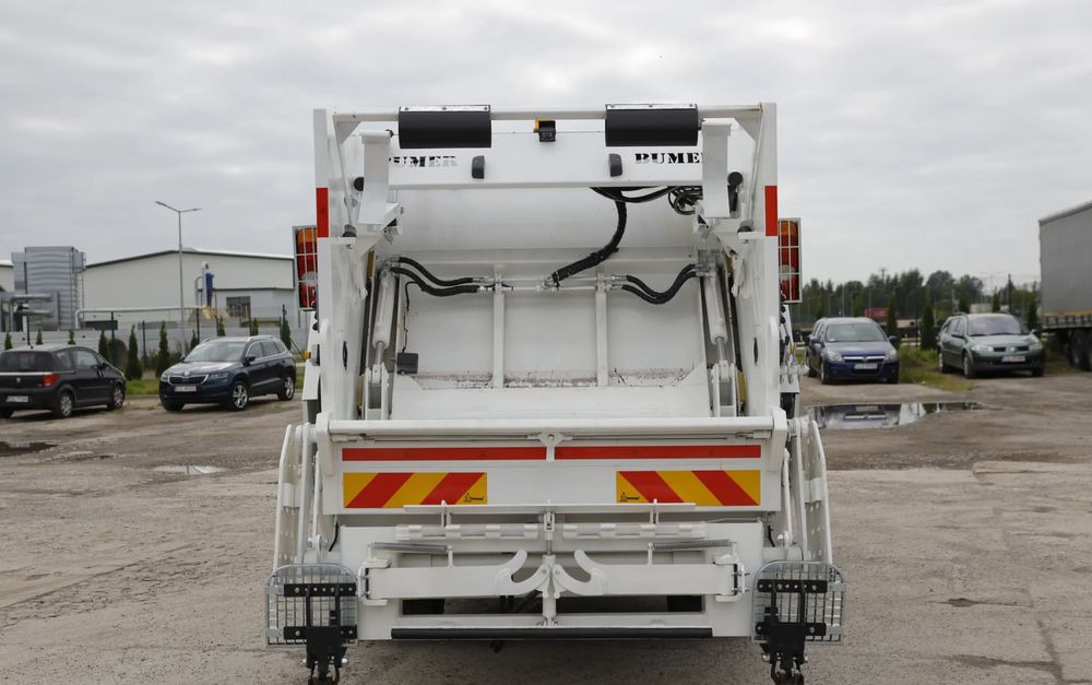 FUSO Canter 9C18 Śmieciarka - شاحنة القمامة: صور 2 FUSO Canter 9C18 Śmieciarka - شاحنة القمامة: صور 2