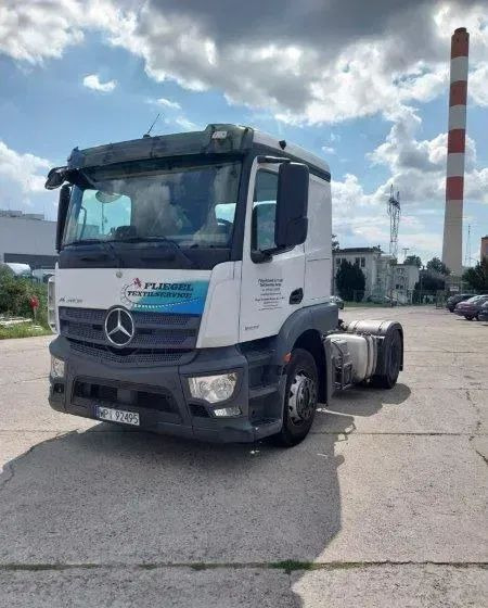 شاحنة جرار Mercedes-Benz Actros 1833 LS: صور 1