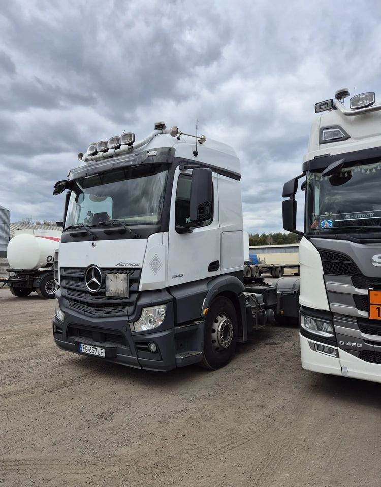 Mercedes-Benz Actros 1843 LS - شاحنة جرار: صور 2 Mercedes-Benz Actros 1843 LS - شاحنة جرار: صور 2