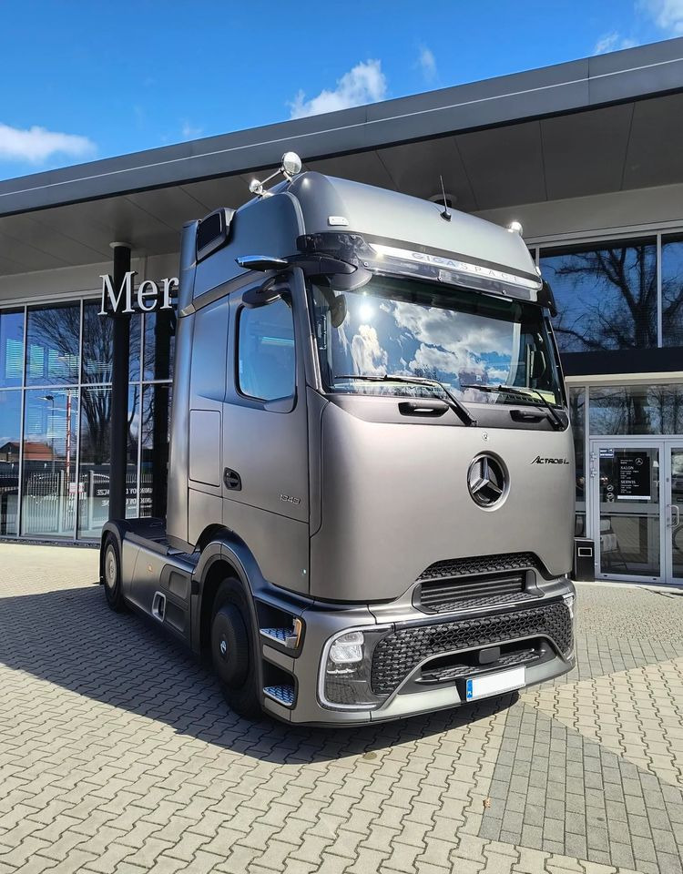 Mercedes-Benz Actros 1848 LS - شاحنة جرار: صور 3 Mercedes-Benz Actros 1848 LS - شاحنة جرار: صور 3
