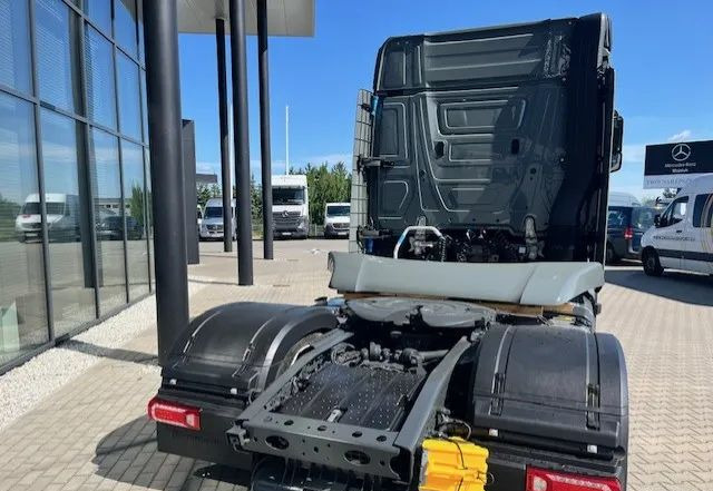 Mercedes-Benz Actros 1848 LSnRL ProCabin Mega - شاحنة جرار: صور 5 Mercedes-Benz Actros 1848 LSnRL ProCabin Mega - شاحنة جرار: صور 5