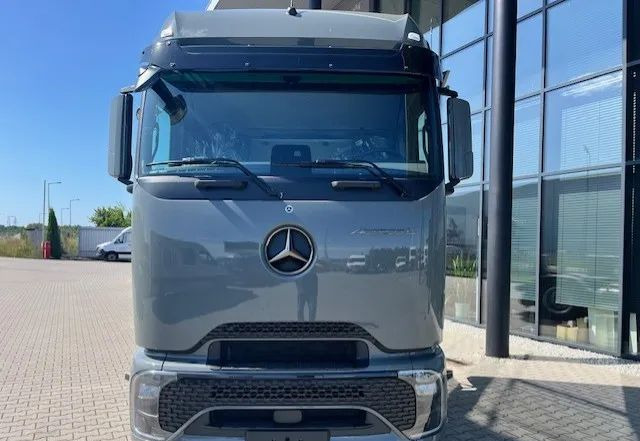 Mercedes-Benz Actros 1848 LSnRL ProCabin Mega - شاحنة جرار: صور 2 Mercedes-Benz Actros 1848 LSnRL ProCabin Mega - شاحنة جرار: صور 2