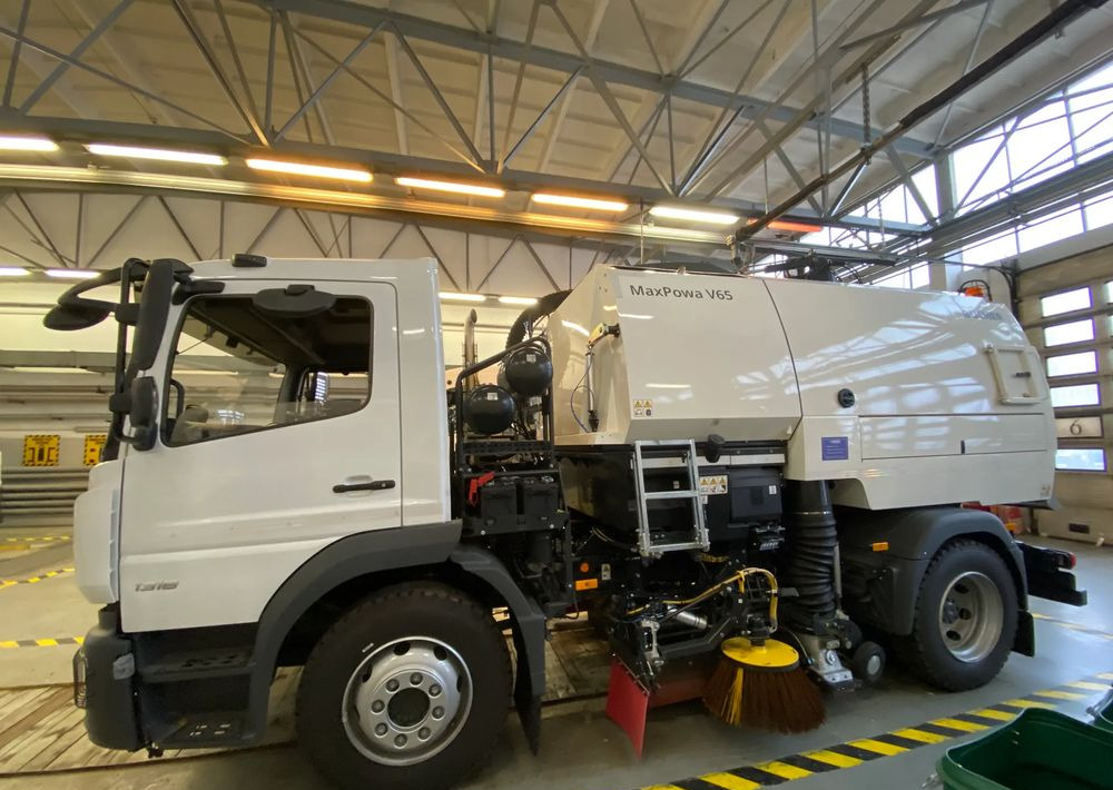 Mercedes-Benz Mercedes-Benz Atego 1318 LKO Zamiatarka - شاحنة القمامة: صور 3 Mercedes-Benz Mercedes-Benz Atego 1318 LKO Zamiatarka - شاحنة القمامة: صور 3