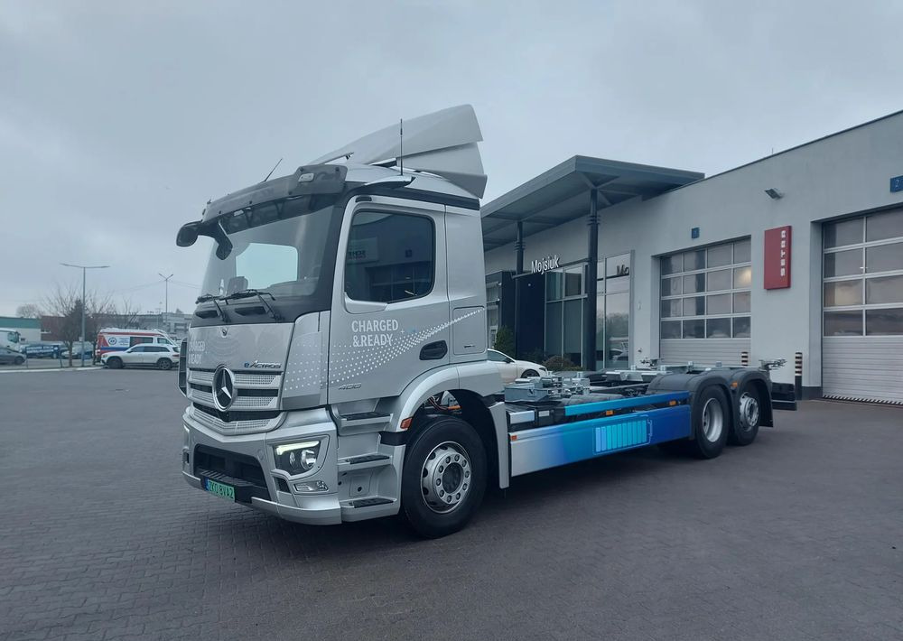 Mercedes-Benz eActros 400 6x2 BDF Elektryczny - شاحنة قطع الأشجار, شاحنة كهربائية: صور 5 Mercedes-Benz eActros 400 6x2 BDF Elektryczny - شاحنة قطع الأشجار, شاحنة كهربائية: صور 5