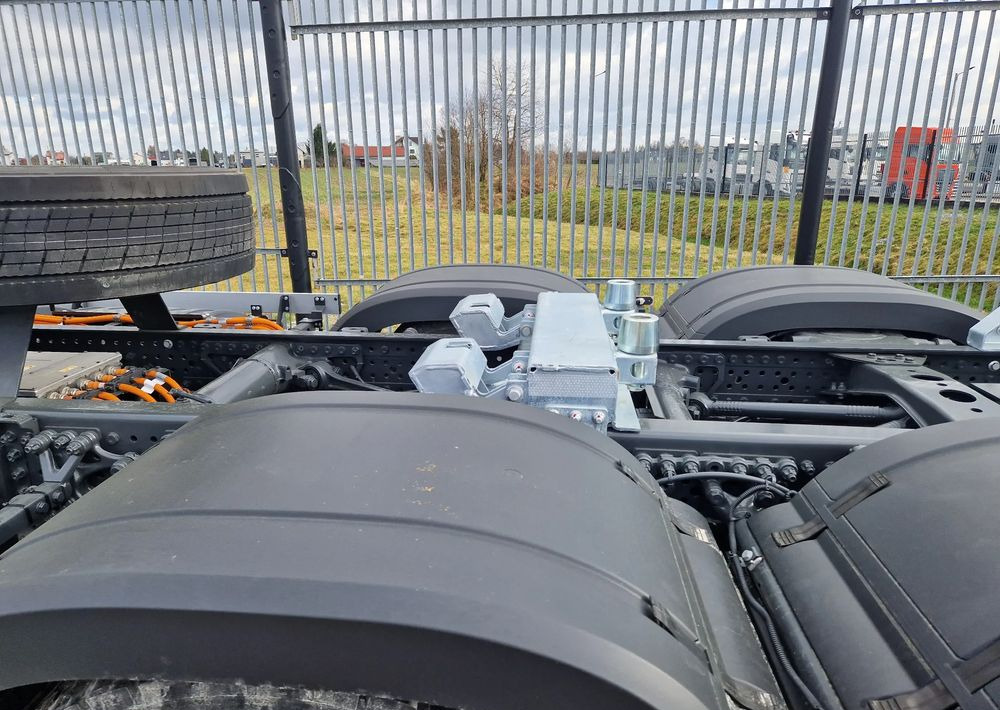 Mercedes-Benz eActros 400 6x2 BDF Elektryczny - شاحنات الحاويات/ جسم علوي قابل للتغيير شاحنة, شاحنة كهربائية: صور 5 Mercedes-Benz eActros 400 6x2 BDF Elektryczny - شاحنات الحاويات/ جسم علوي قابل للتغيير شاحنة, شاحنة كهربائية: صور 5
